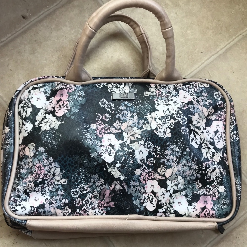 Jones New York signature travel makeup bag.